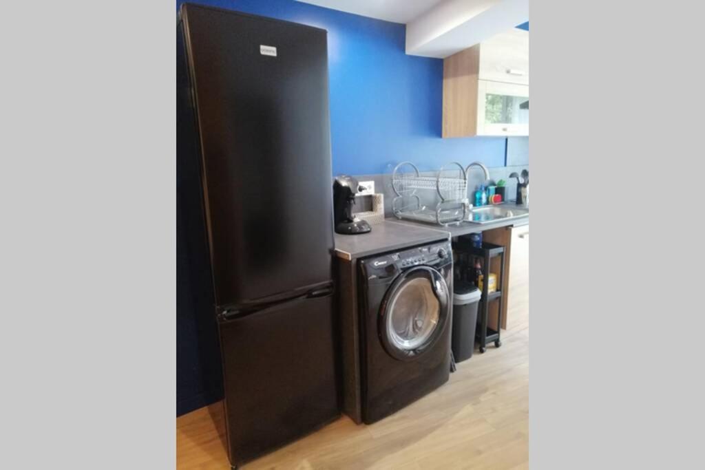 Charmant Appartement Avec Terrasse Pont-de-lʼIsère Exterior foto
